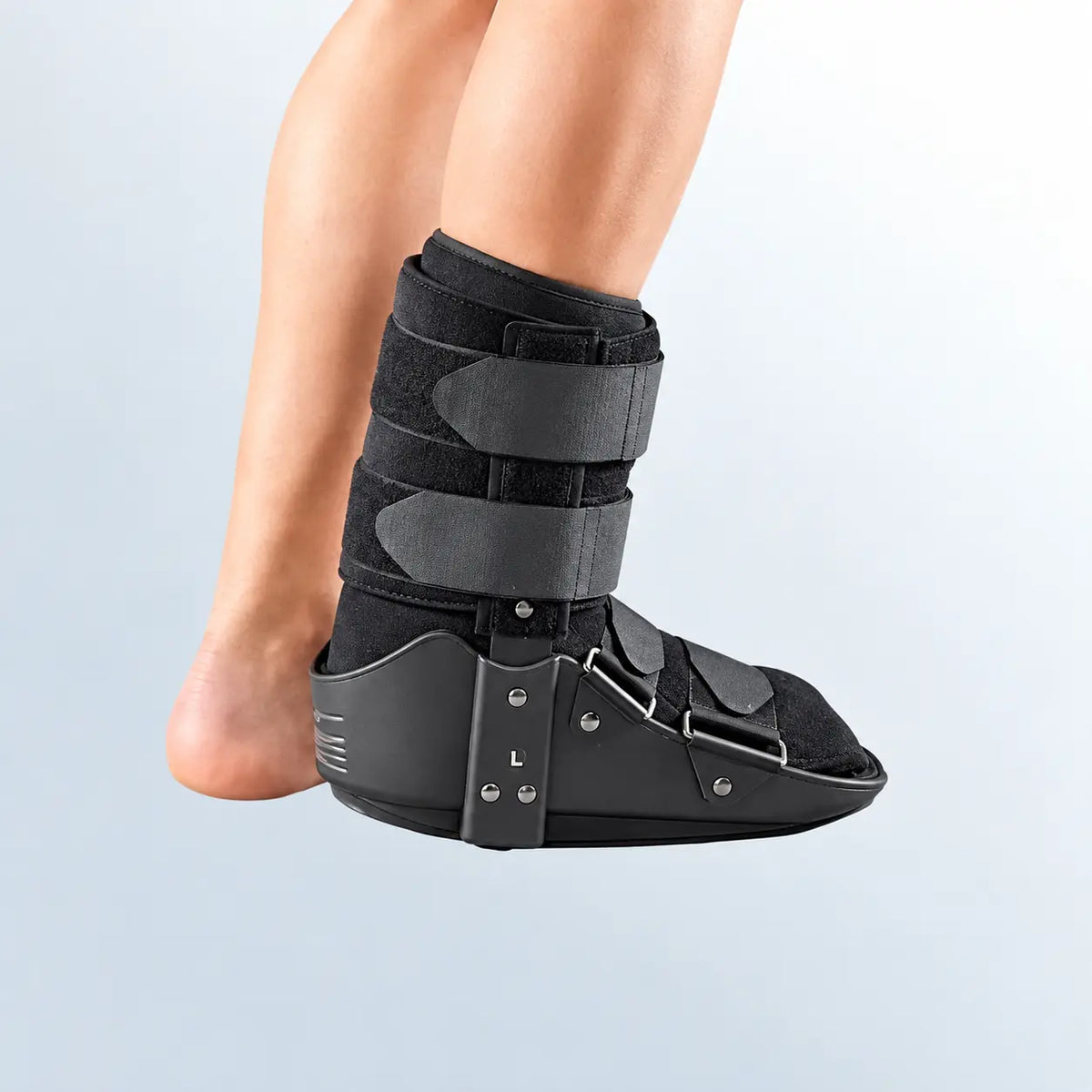 Orteză gleznă-picior pentru înlocuirea gipsului, Walker Boot, brand Medi